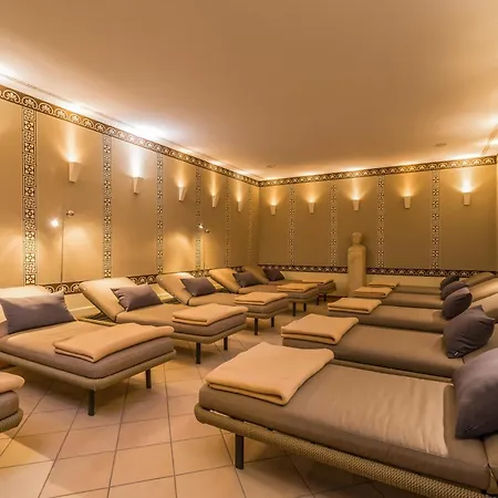 Park Plaza