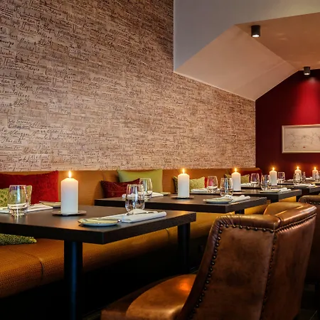 Hotel Park Plaza 4*