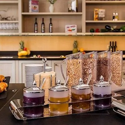 Ξενοδοχείο Park Plaza